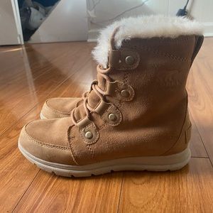 Sorel Explorer II Joan Faux Fur Boot size 7.5